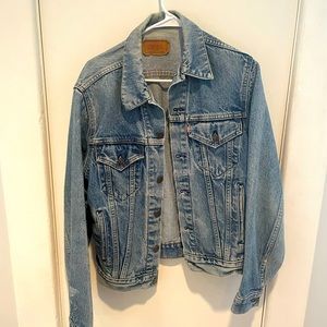 Vintage Levi’s trucker denim jacket